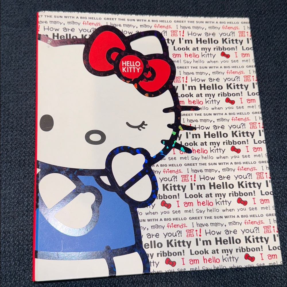🎀 Hello Kitty red & white 3 ring binder 🎀‎